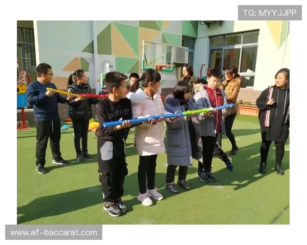 几人传球一人抢的游戏玩法规则与趣味性介绍